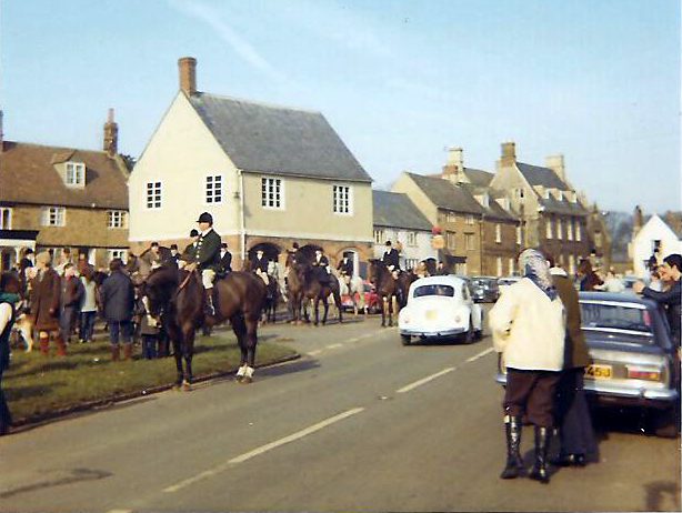 Heythrop Hounds in Market Place 1971